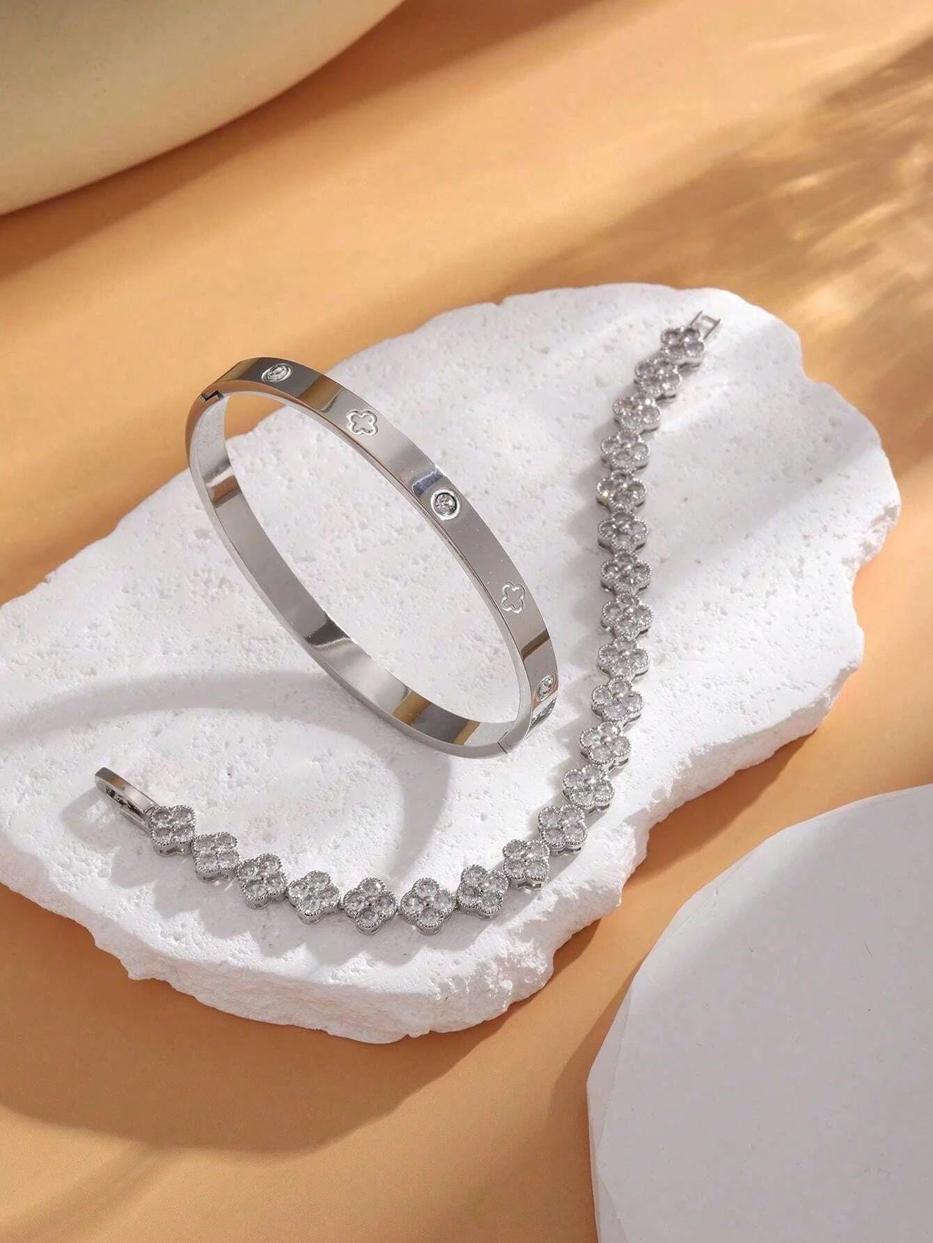 UILZ Delicate Lucky Clover Women Bracelet High Quality Stainless Steel Morandi Colors Shining Zircon Inlaid Charm Jewelry Gift